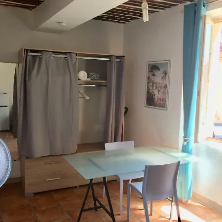Des Templiers Apartman Hyères